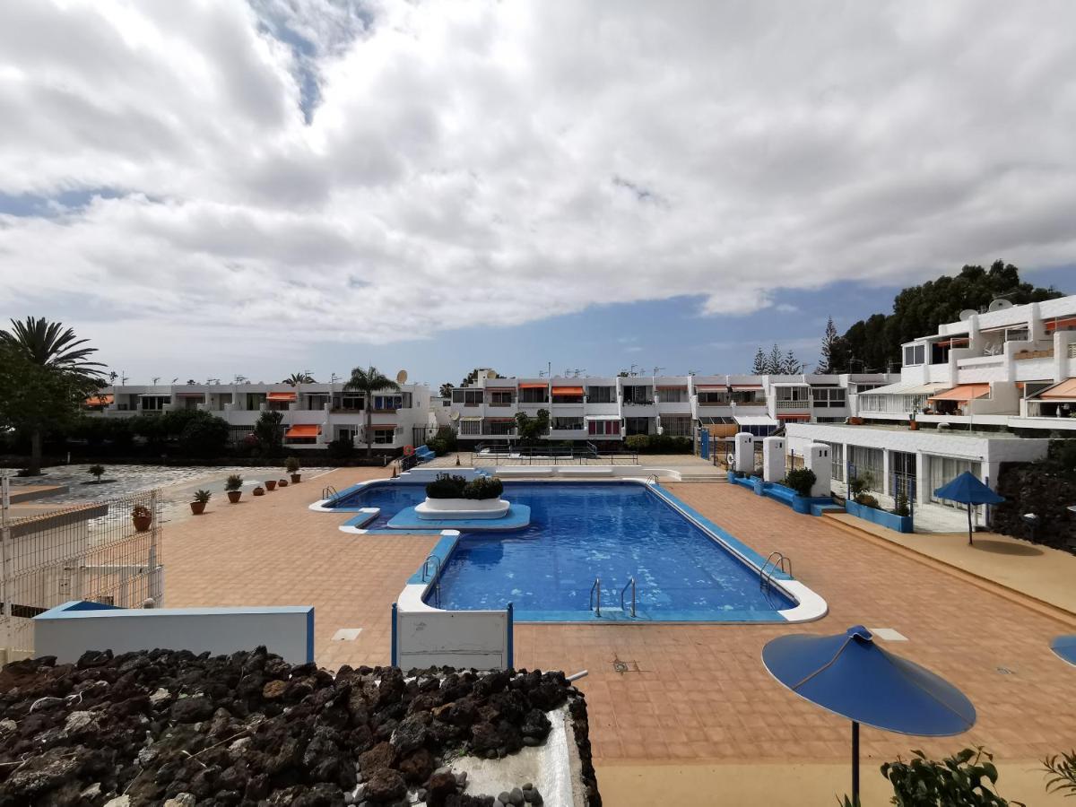 Sunny Apt With Terrace Coastal Area South Arona Arona  Exterior photo